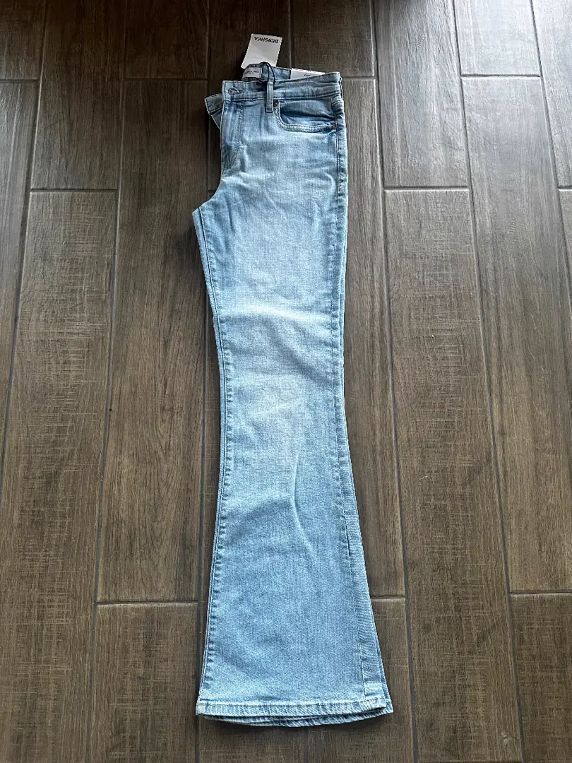 Jeans flare (Bershka)