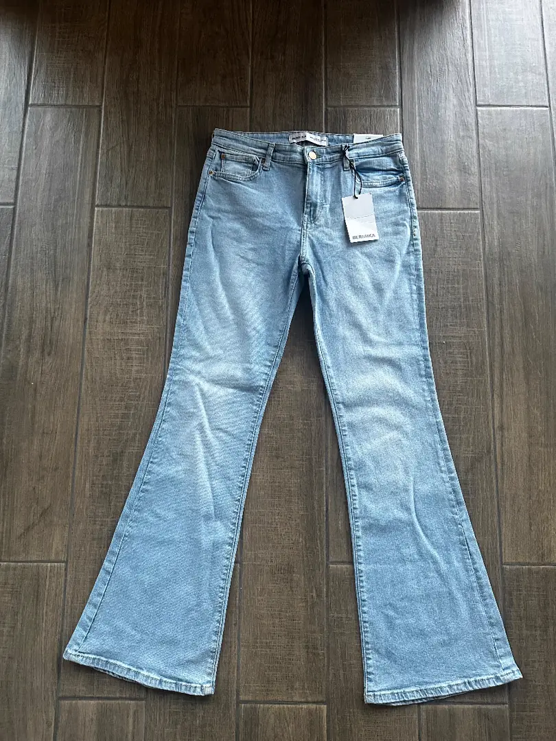 Jeans flare (Bershka)